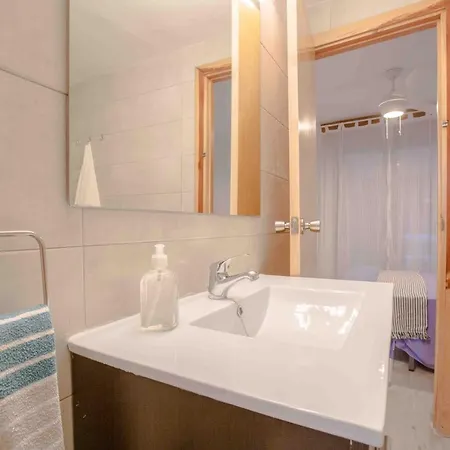 Casa Arnau, A Pie De Playa. * Calafell